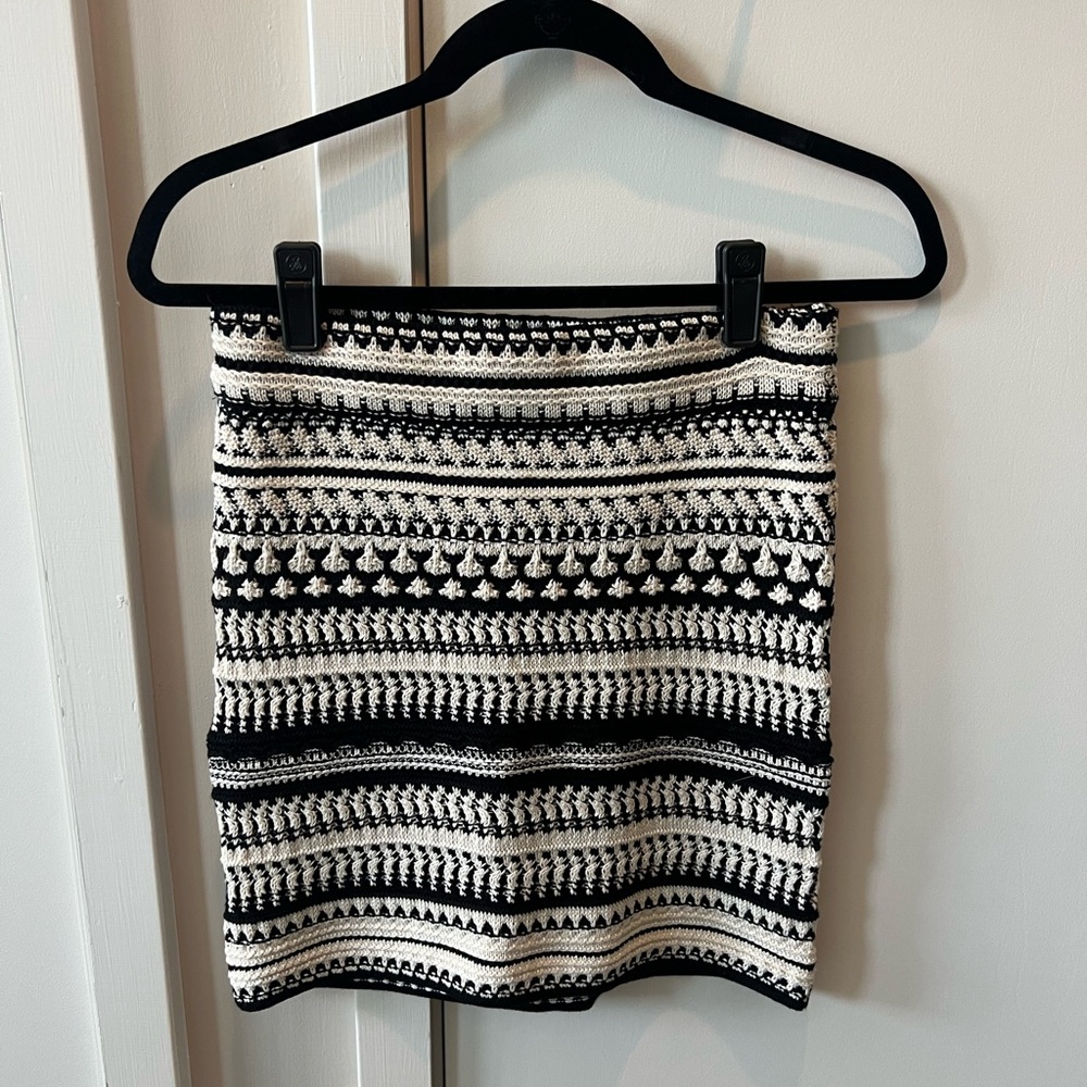 Aqua Black and White Fitted Skirt Set - Picture 2 of 6